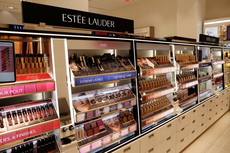 Estée Lauder acelera expansão global e mira 2030 com novas estratégias - Mural Fashion